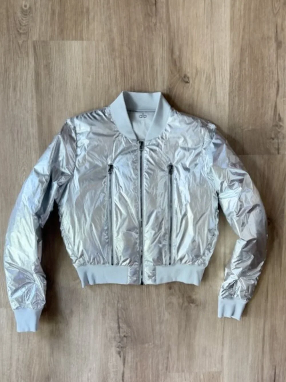 Alo Yoga Off Duty Silver Metallic Bomber S